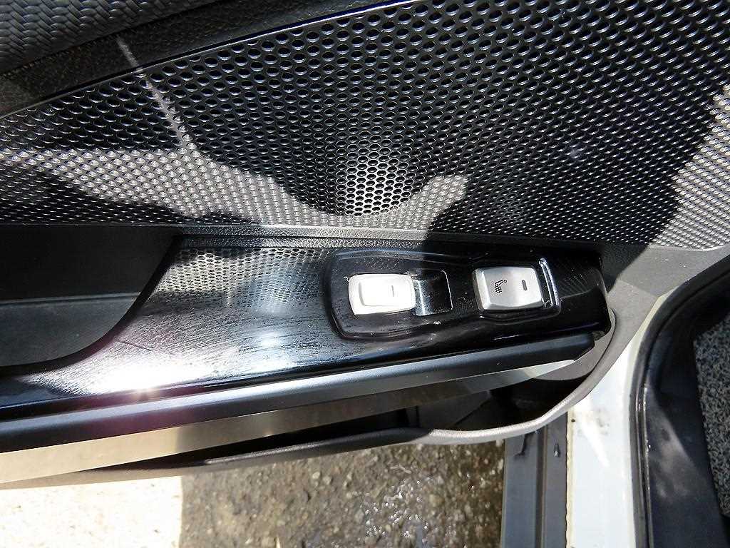 Ssangyong Tivoli 2018 Blanco - Importación desde Corea - HF Imports Iquique - Foto 17