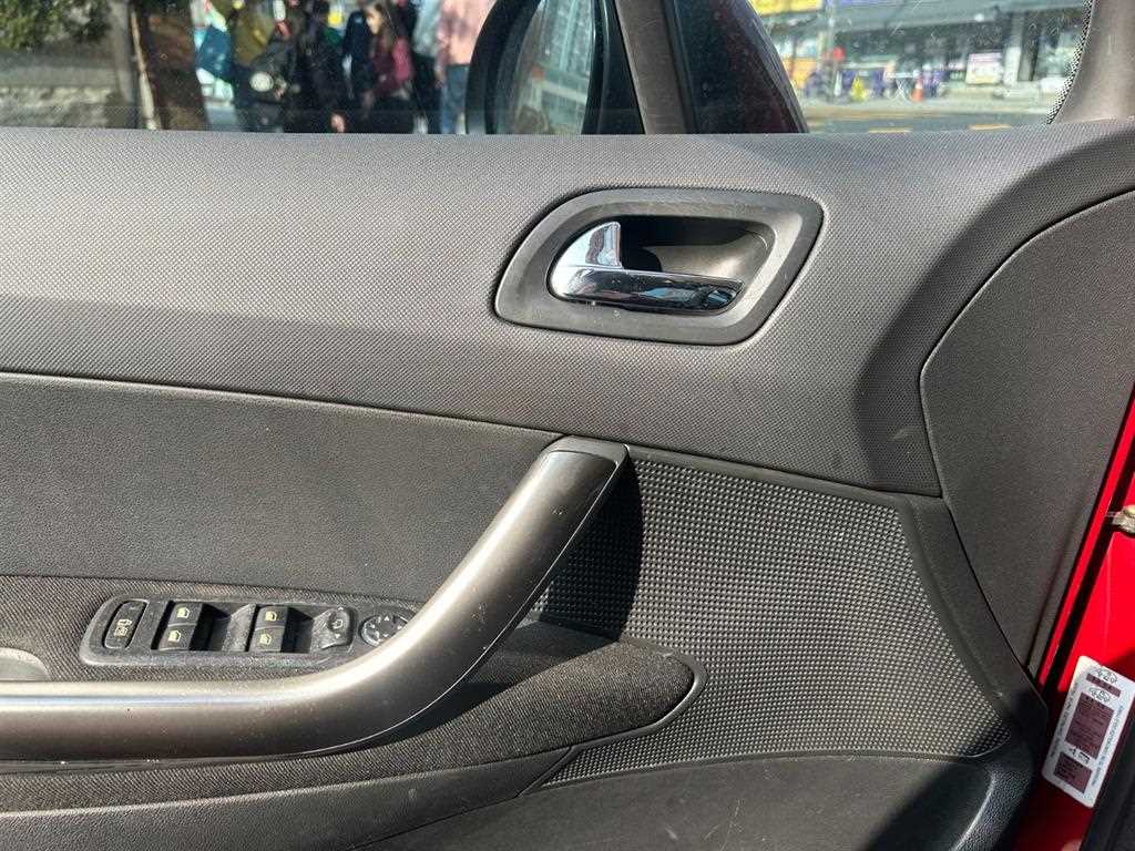 Peugeot 308 - Vista 6