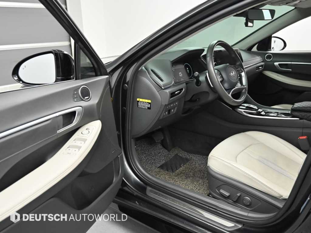 HYUNDAI Sonata - Vista 11