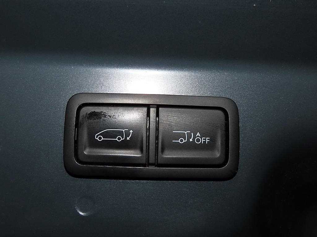 HYUNDAI Staria 2025 Gris - Importación desde Corea - HF Imports Iquique - Foto 16