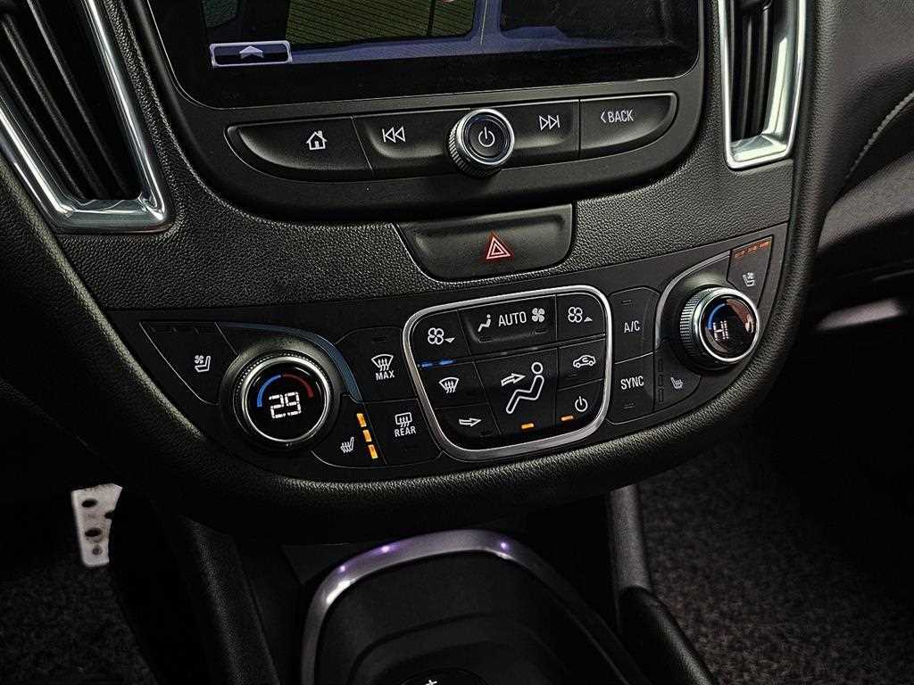 Chevrolet Malibu - Vista 11