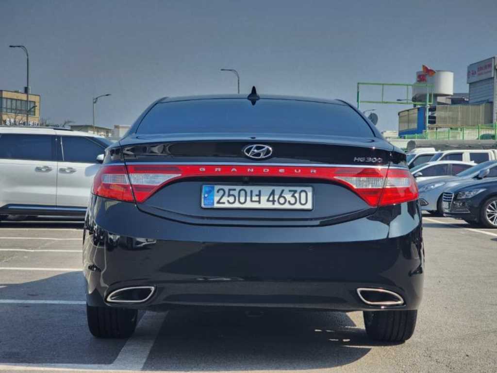 HYUNDAI Grandeur - Vista 4