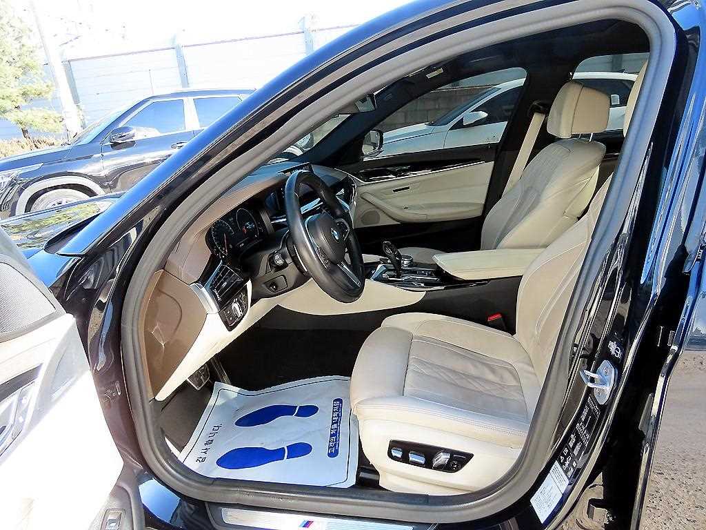 BMW 5 Series - Vista 5