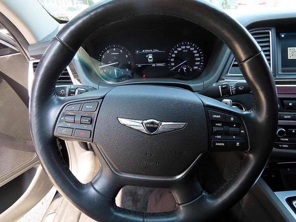 Genesis G80 - Vista 8