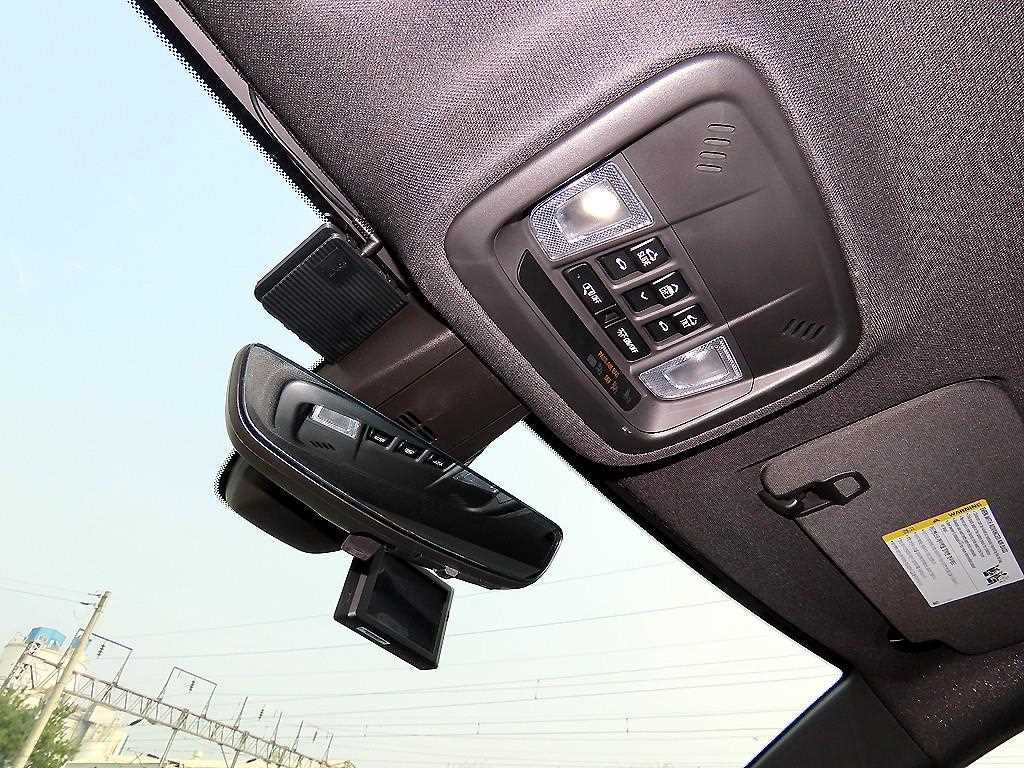 Chevrolet Travers 2023 Negro - Importación desde Corea - HF Imports Iquique - Foto 14