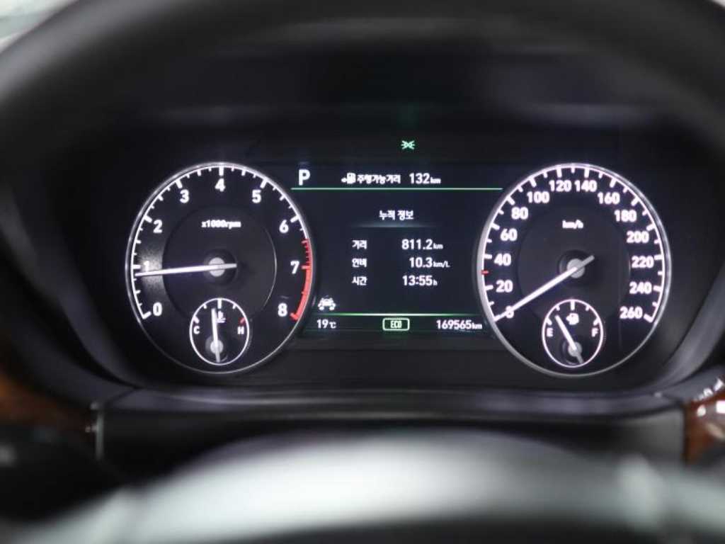 Genesis EQ900 - Vista 8