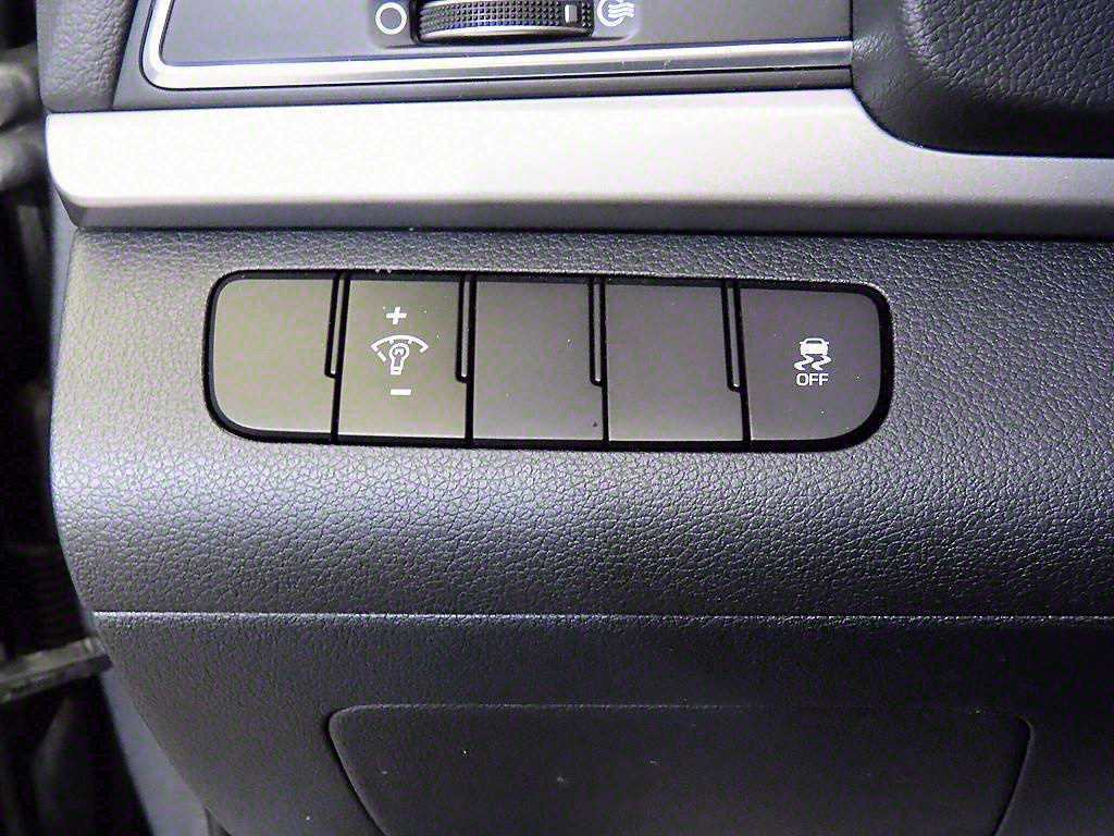 HYUNDAI Avante 2016 Gris - Importación desde Corea - HF Imports Iquique - Foto 14