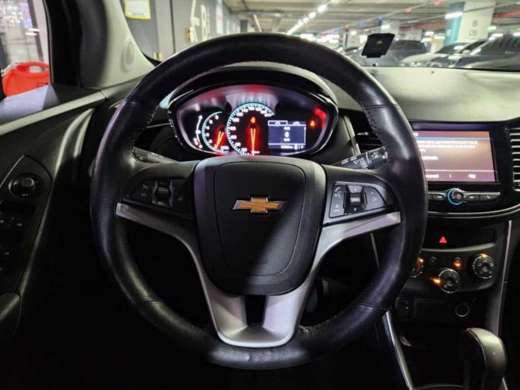 Chevrolet Trax - Vista 8