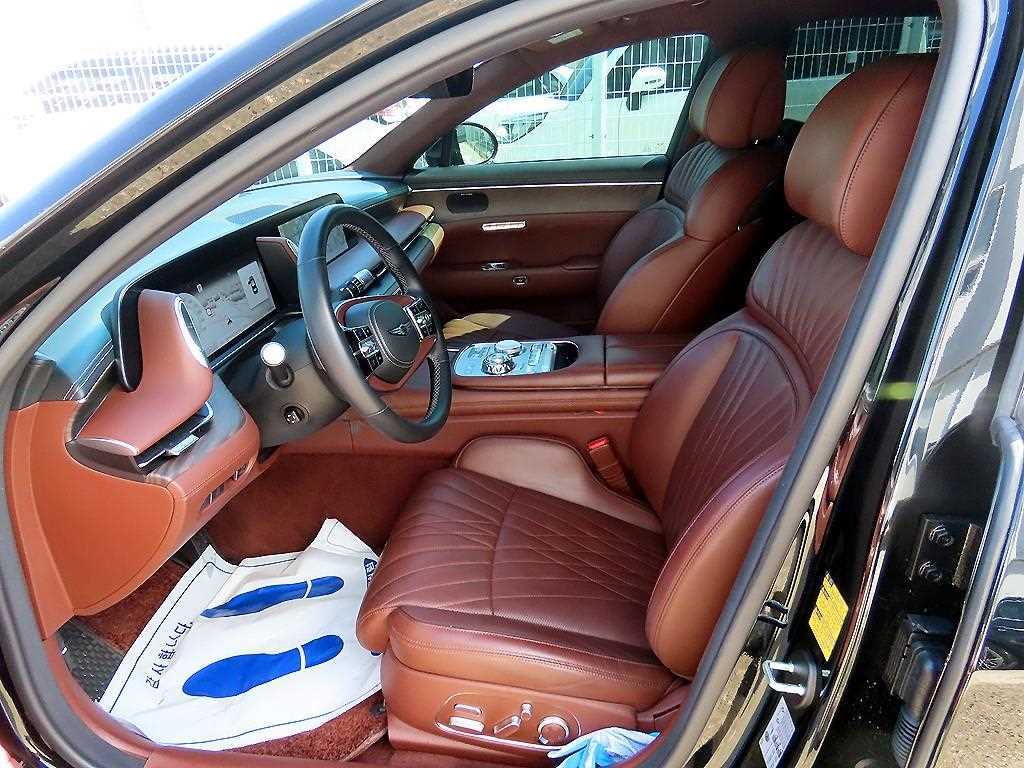 Genesis G90 - Vista 5