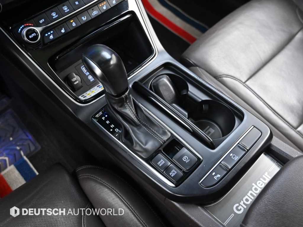 HYUNDAI Grandeur - Vista 9