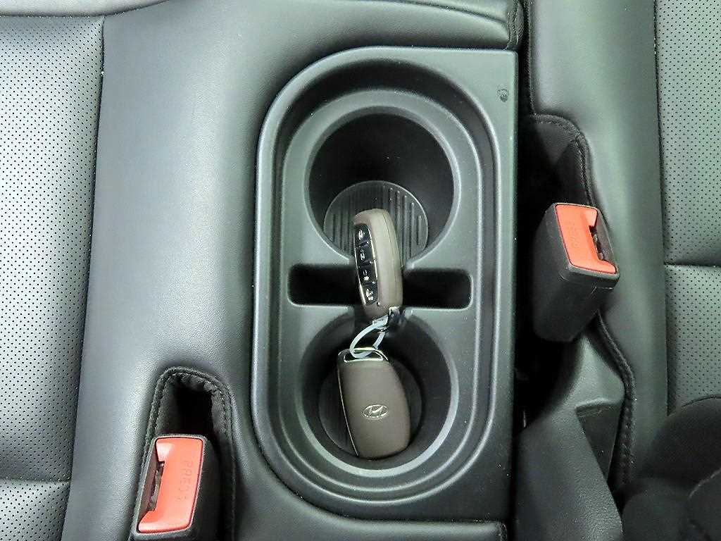 HYUNDAI Casper - Vista 12