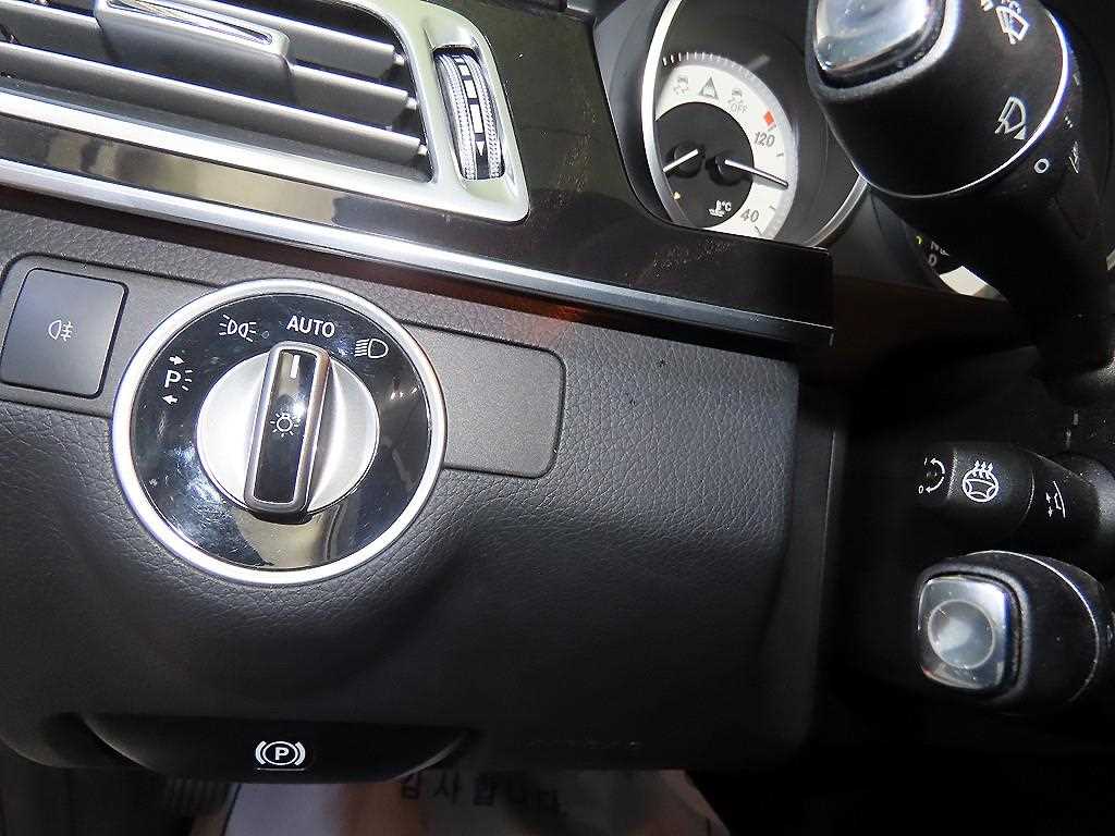 Mercedes Benz E class 2014 Blanco - Importación desde Corea - HF Imports Iquique - Foto 14