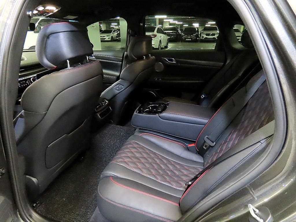 Genesis G80 - Vista 7