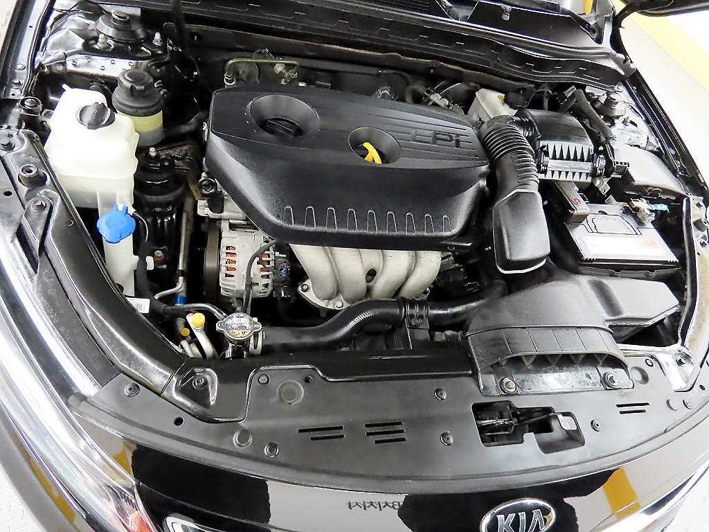 KIA K5 2015 Negro - Importación desde Corea - HF Imports Iquique - Foto 18