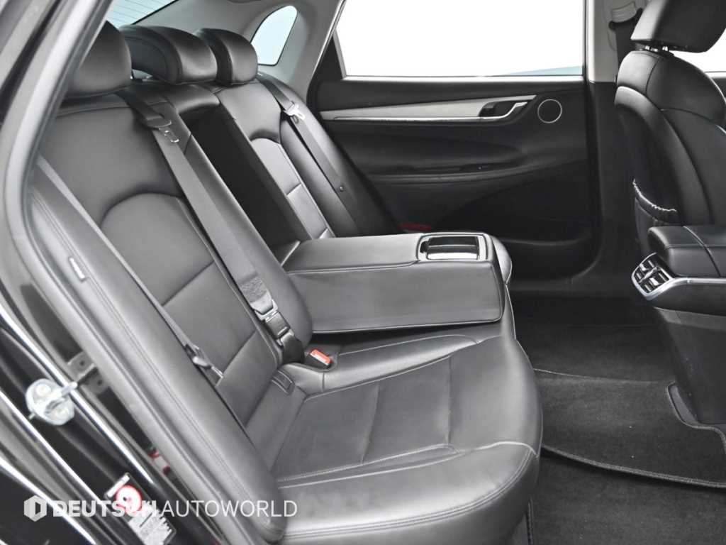 HYUNDAI Grandeur - Vista 12