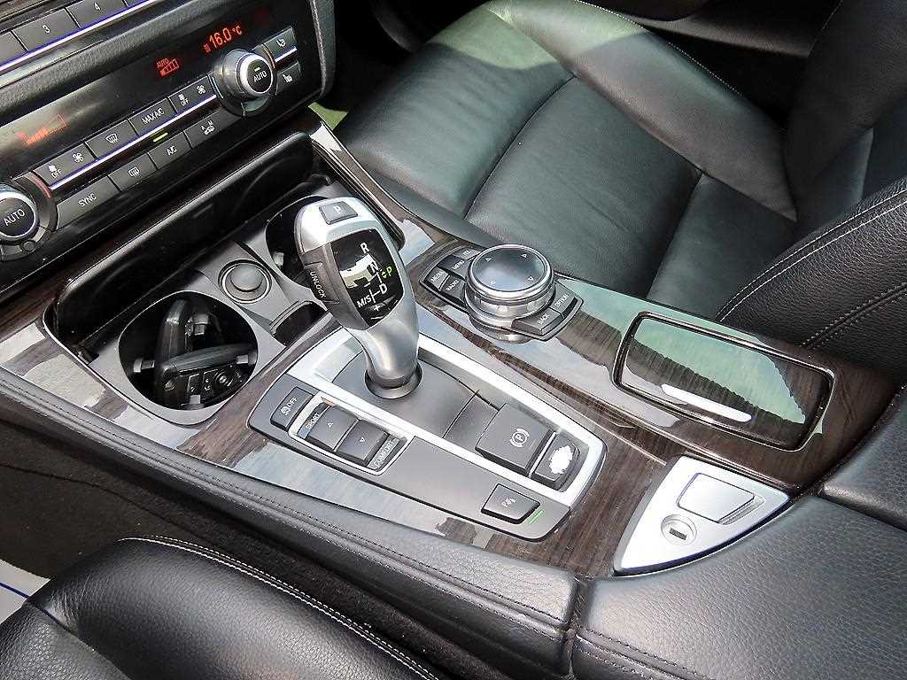 BMW 5 Series - Vista 11
