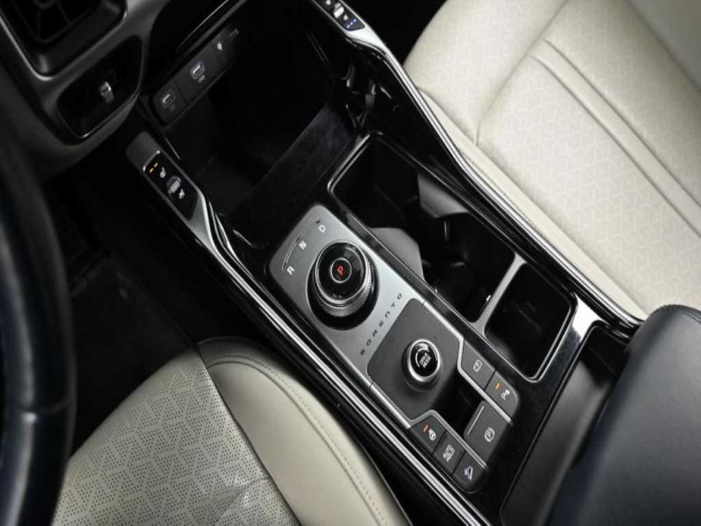 KIA Sorento - Vista 8