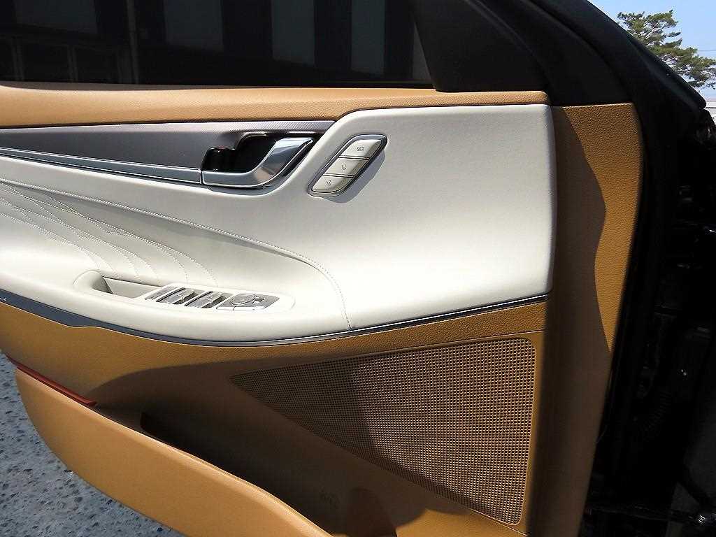 HYUNDAI Grandeur - Vista 12