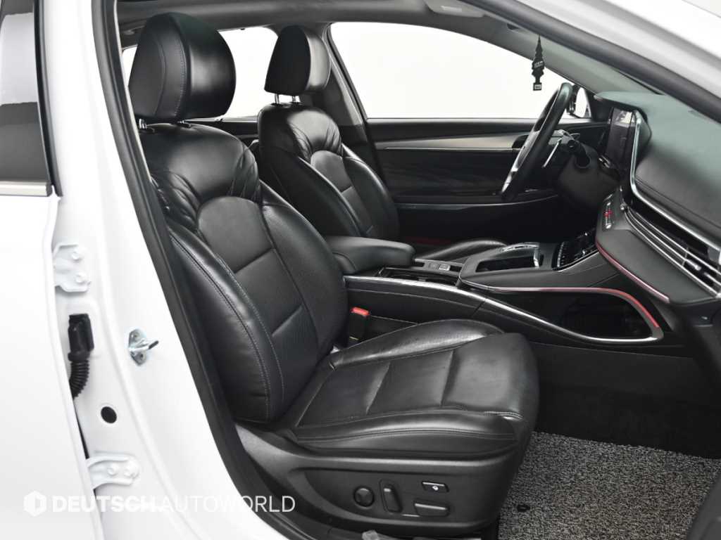 HYUNDAI Grandeur - Vista 10