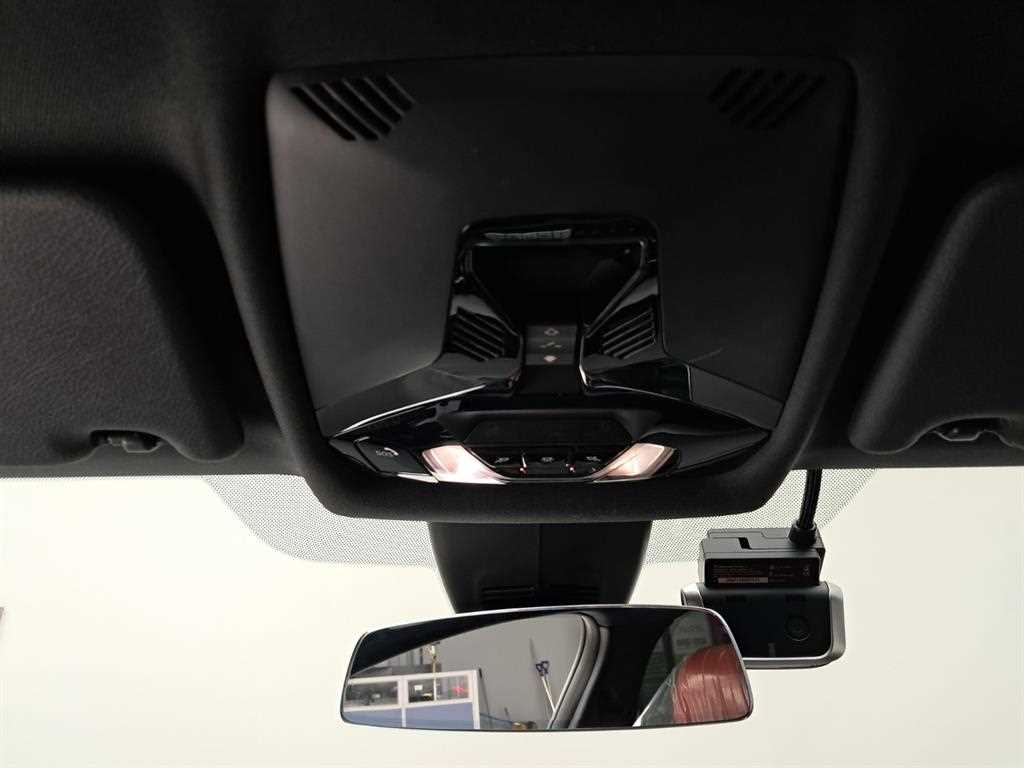 BMW 1 series 2021 Negro - Importación desde Corea - HF Imports Iquique - Foto 15