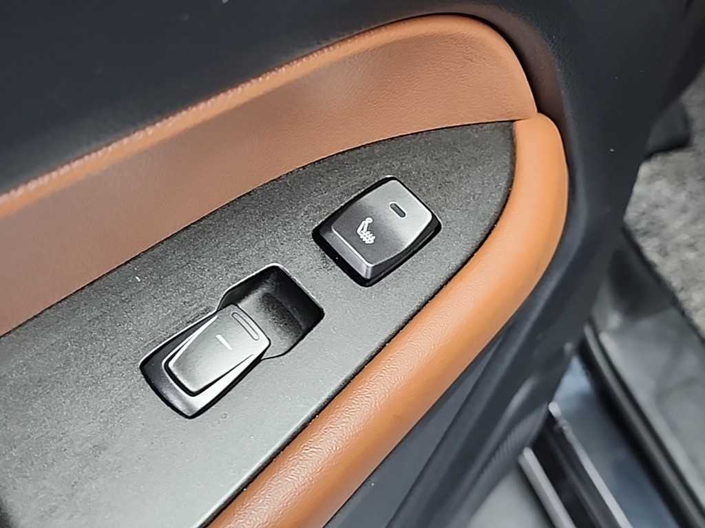 Ssangyong Rexton 2019 Negro - Importación desde Corea - HF Imports Iquique - Foto 13