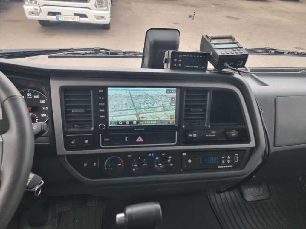 medium and large cargo truck 2024 Blanco - Importación desde Corea - HF Imports Iquique - Foto 17