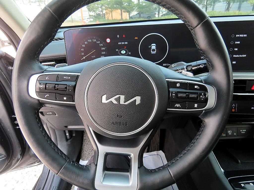 KIA K5 - Vista 8