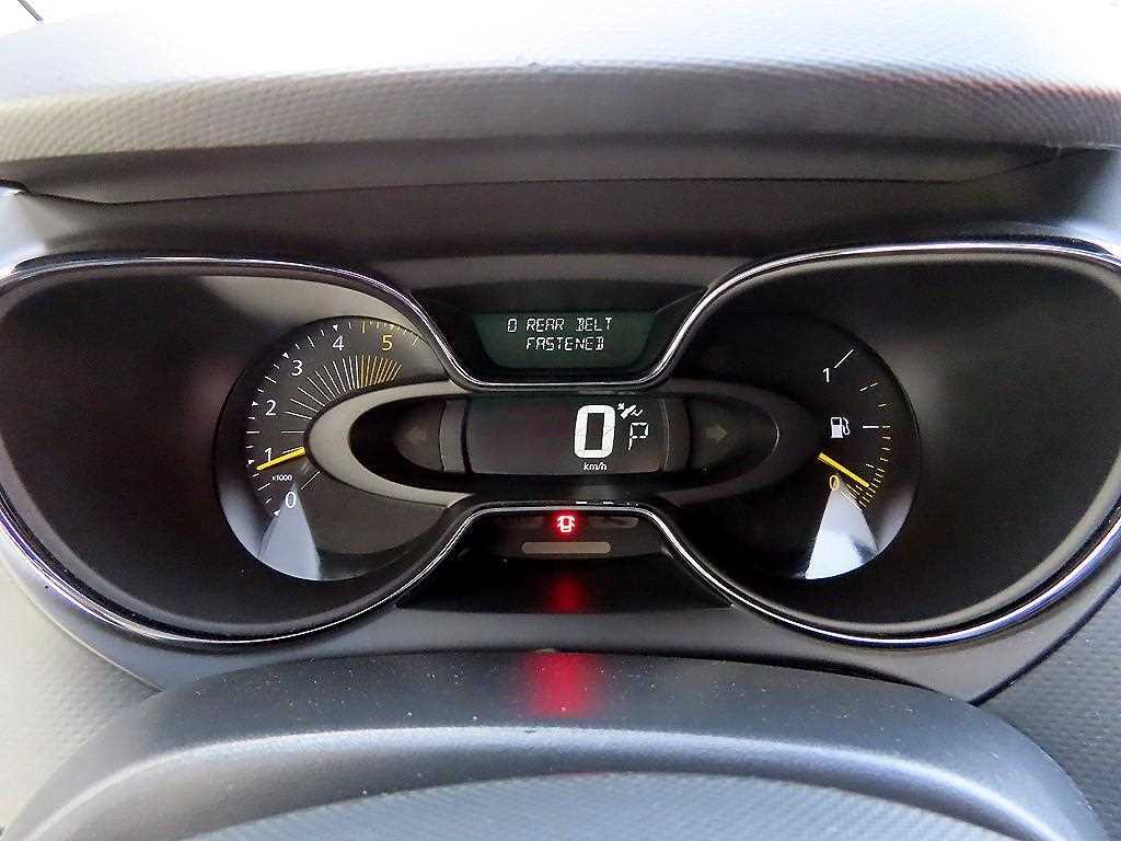 SAMSUNG QM3 - Vista 9