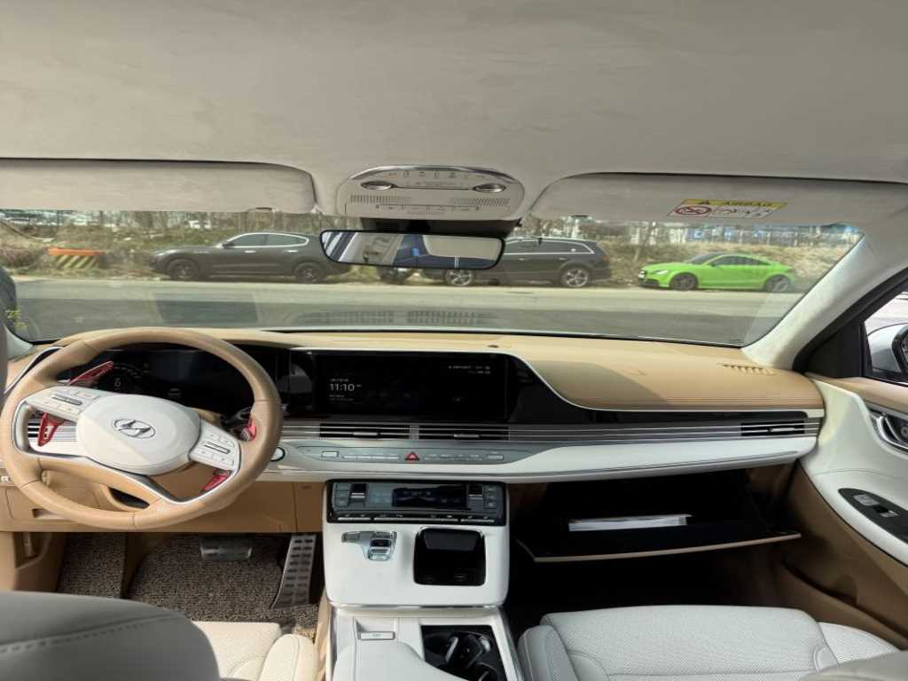 HYUNDAI Grandeur - Vista 7