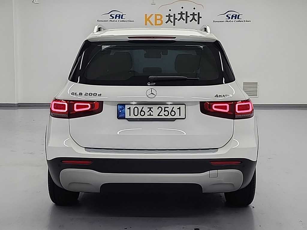 Mercedes Benz GLB Class - Vista 3