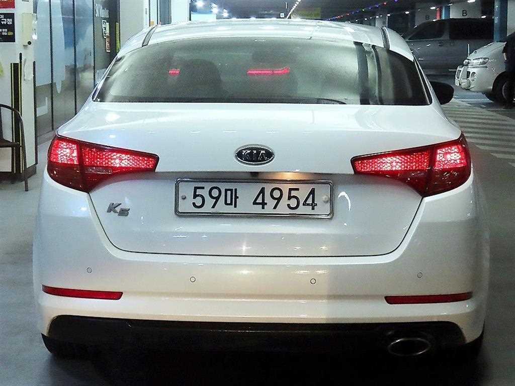 KIA K5 - Vista 5