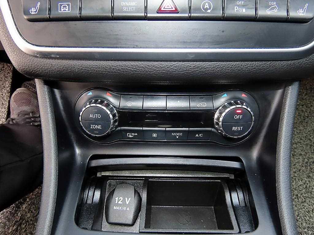 Mercedes Benz GLA Class 2016 Blanco - Importación desde Corea - HF Imports Iquique - Foto 13