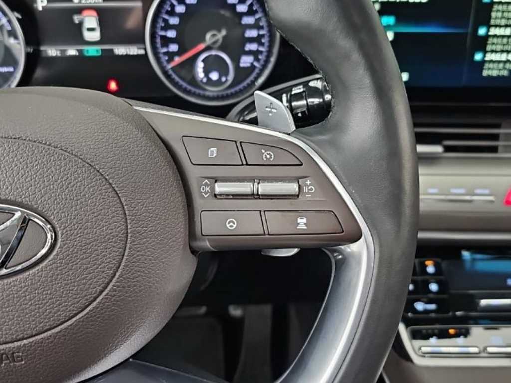 HYUNDAI Grandeur - Vista 12