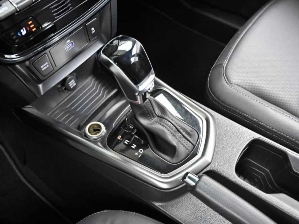 Ssangyong Tivoli - Vista 9