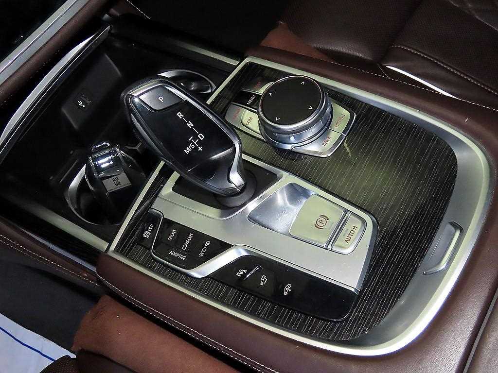 BMW 7 Series - Vista 12