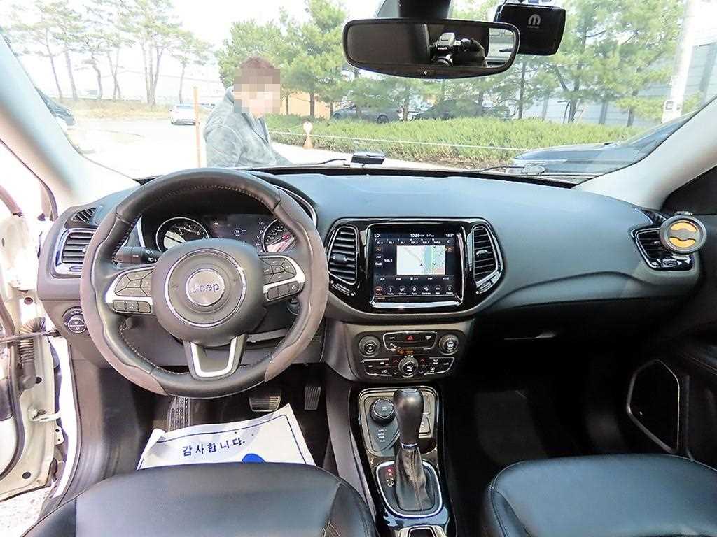 Jeep Compass - Vista 7