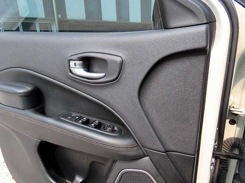 Jeep Compass - Vista 11