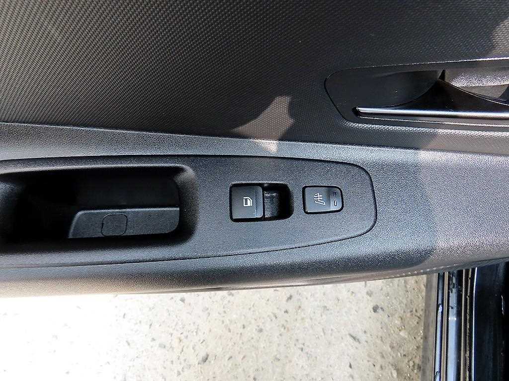 HYUNDAI Avante 2024 Negro - Importación desde Corea - HF Imports Iquique - Foto 16