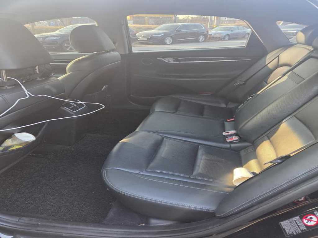 HYUNDAI Grandeur - Vista 5