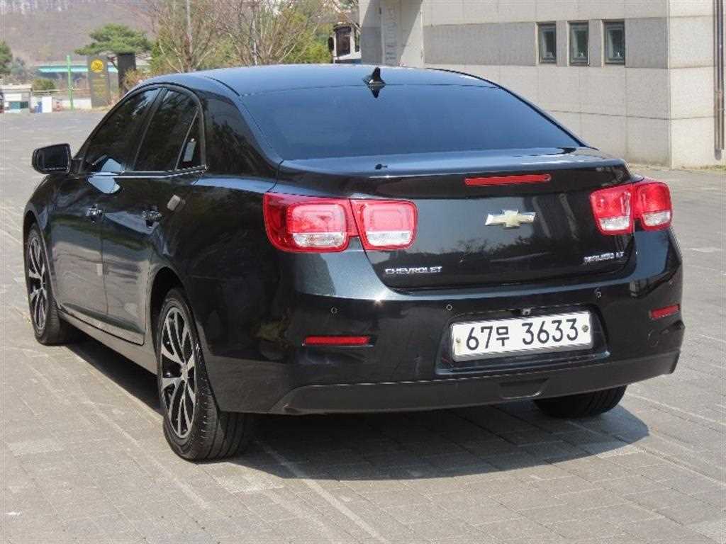 Chevrolet Malibu - Vista 4