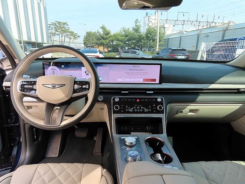 Genesis GV80 - Vista 7