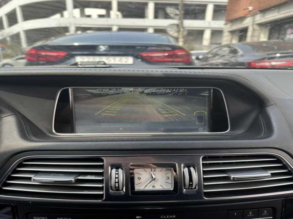 Mercedes Benz E class - Vista 10