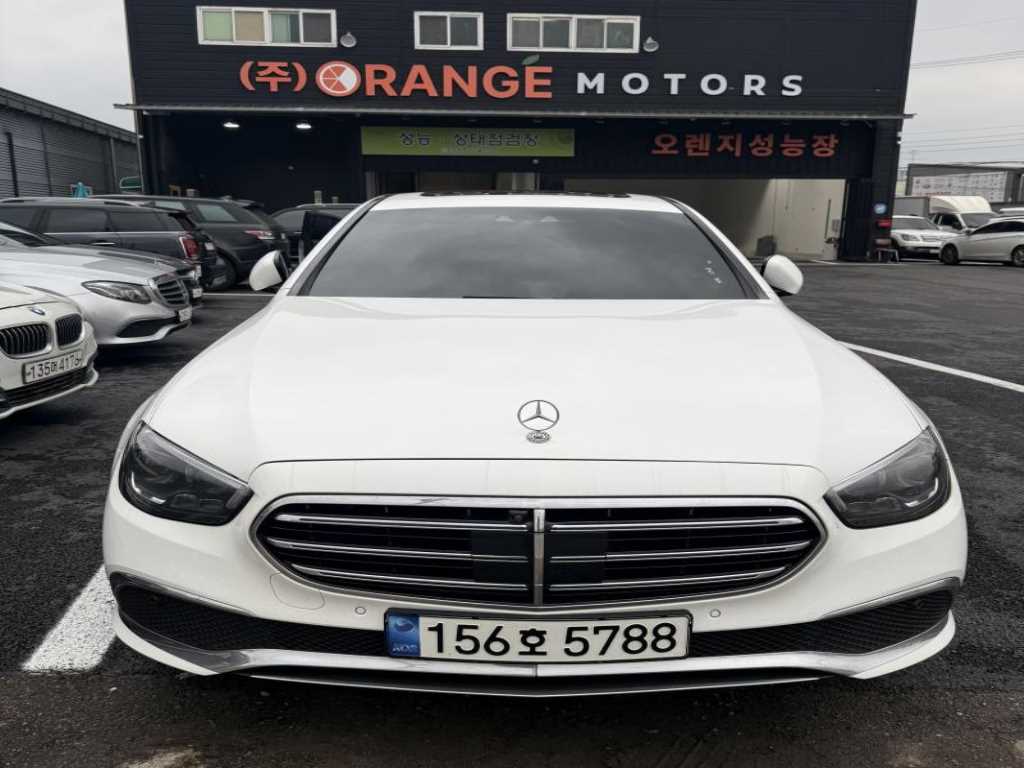 Mercedes Benz E class 2021 Blanco - Importación desde Corea - HF Imports Iquique - Foto 1