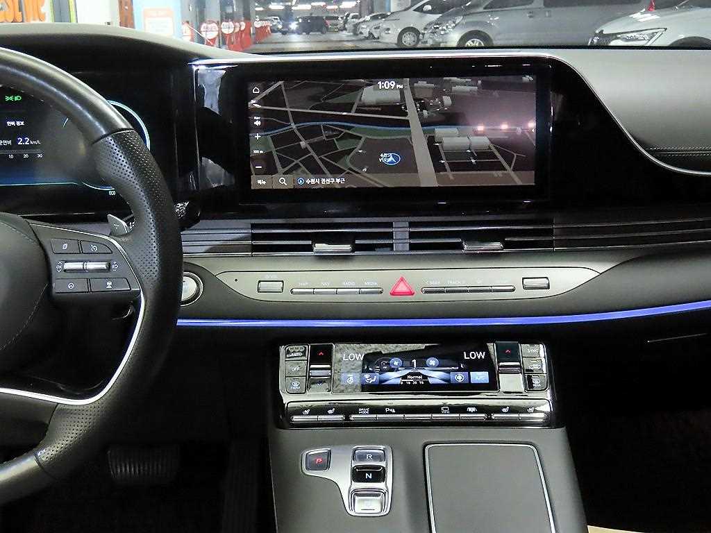 HYUNDAI Grandeur - Vista 11