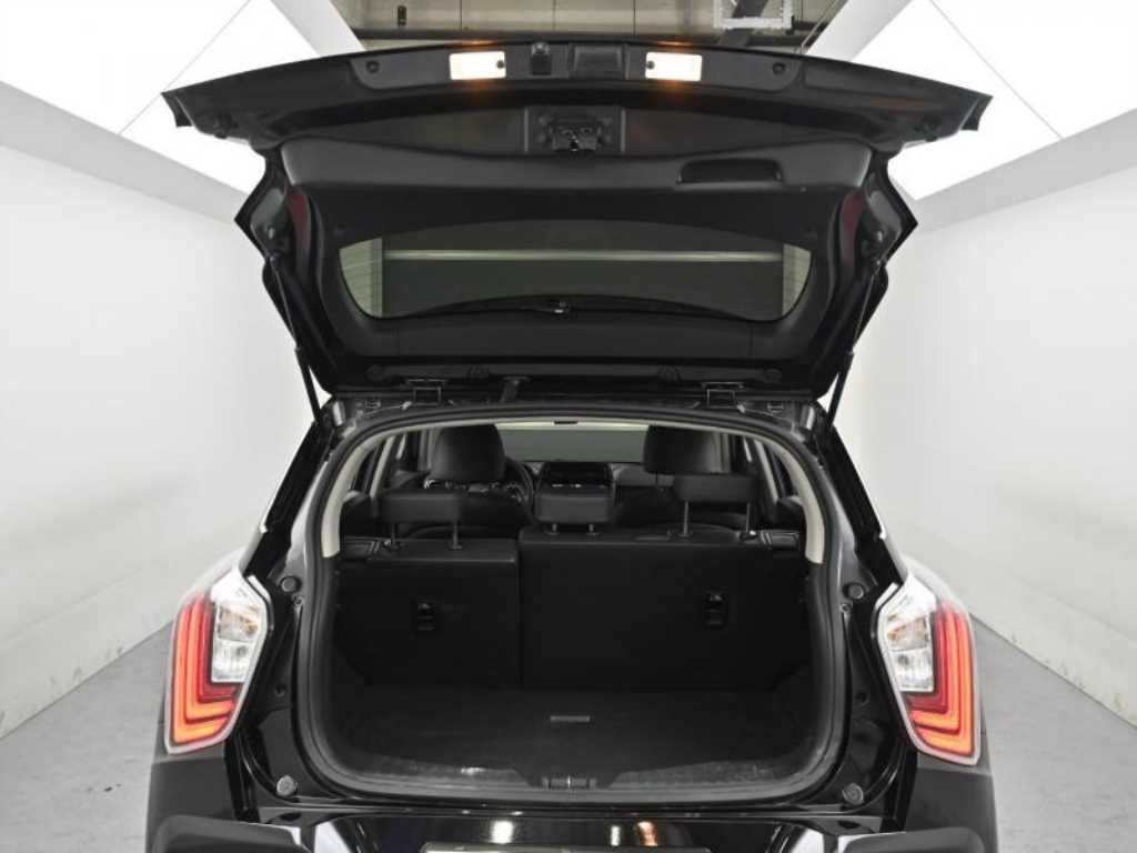 Ssangyong Tivoli 2023 Negro - Importación desde Corea - HF Imports Iquique - Foto 19