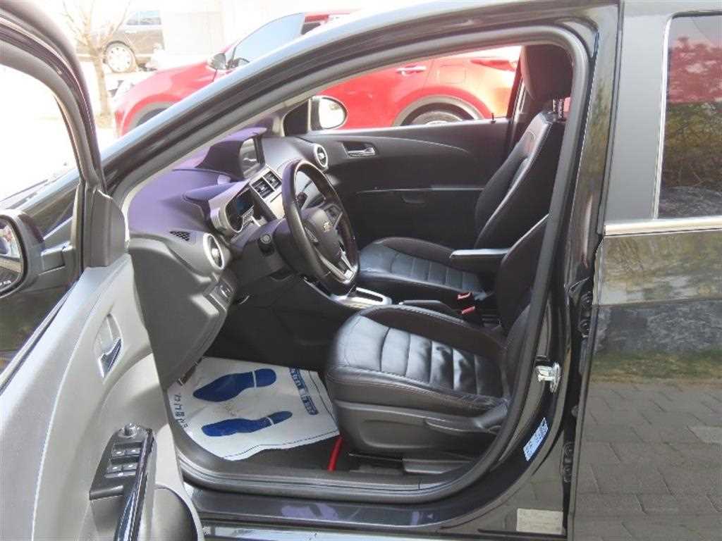 Chevrolet Abeo 2015 Negro - Importación desde Corea - HF Imports Iquique - Foto 13