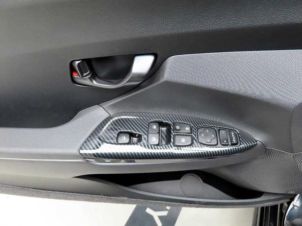 HYUNDAI Veloster - Vista 11