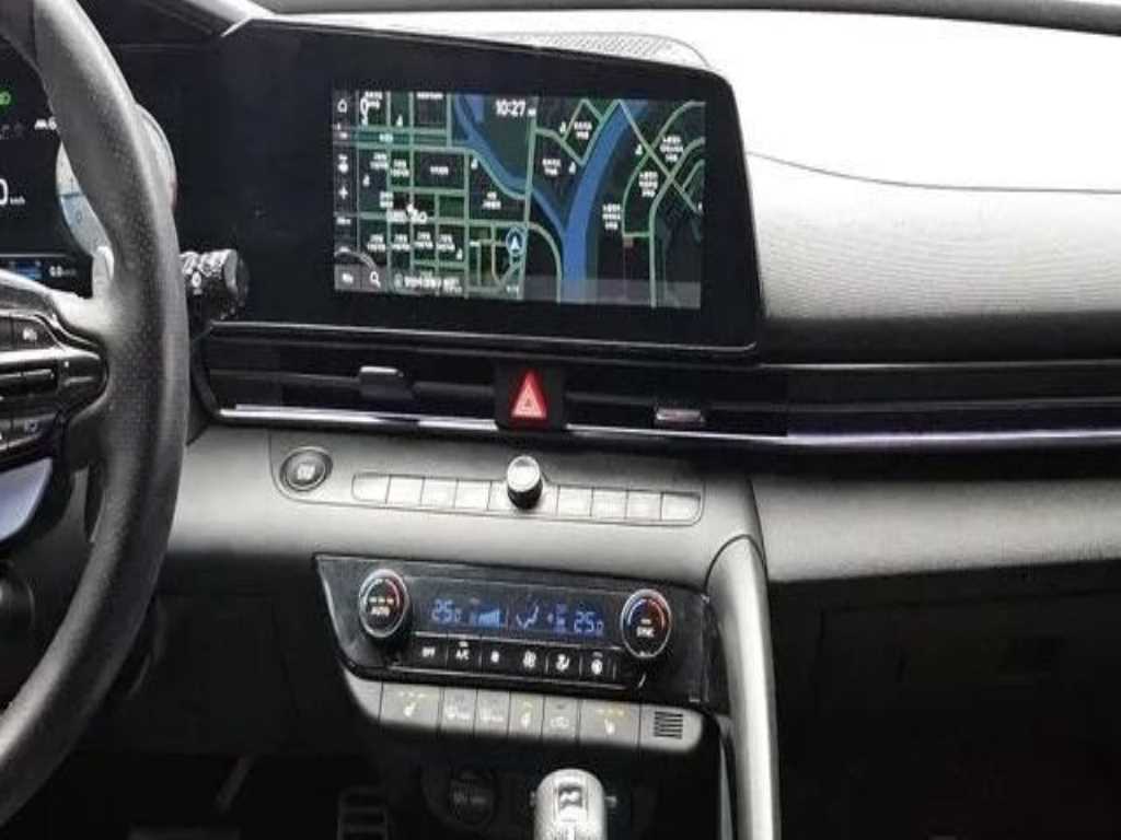 HYUNDAI Avante - Vista 7