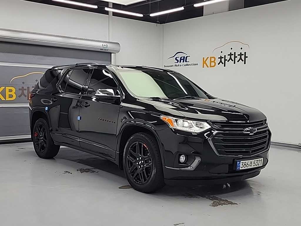 Chevrolet Travers - Vista 4