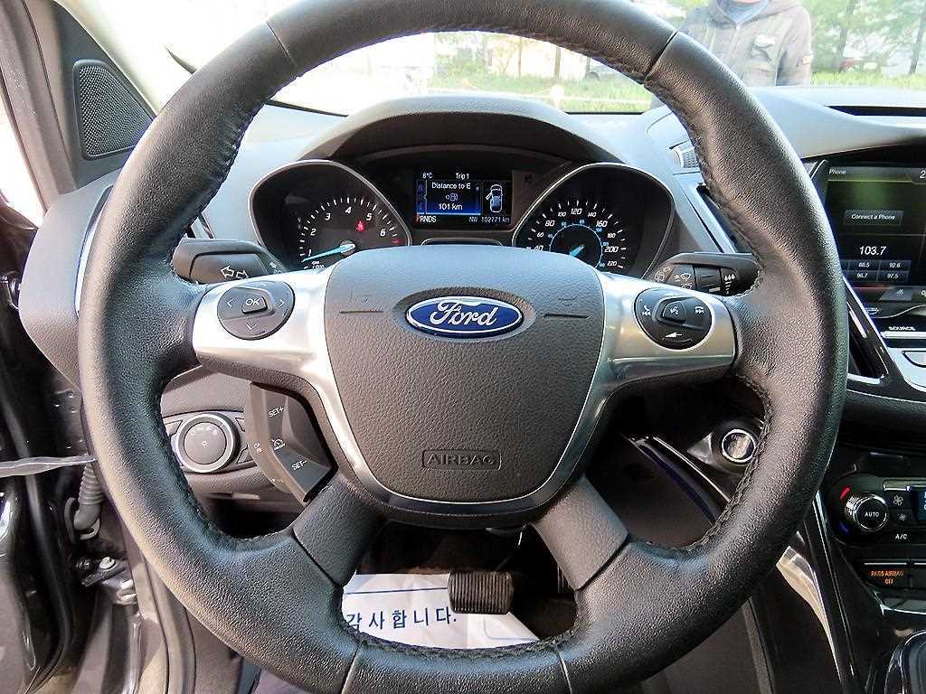 Ford Escape - Vista 8